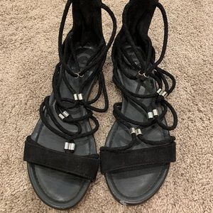 GUESS black sandals